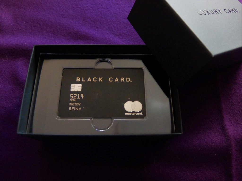 Luxury Card 手に入れた瞬間から 私だけの 特別なギフト に変わる 法人カード活用ガイド